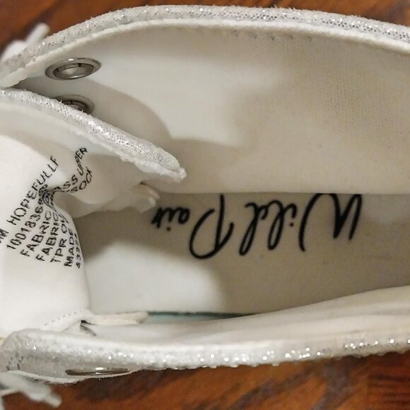 Wild Pair Rhinestone Platform Hi-top Lace -up Sneakers White Size 6M - Picture 5 of 6
